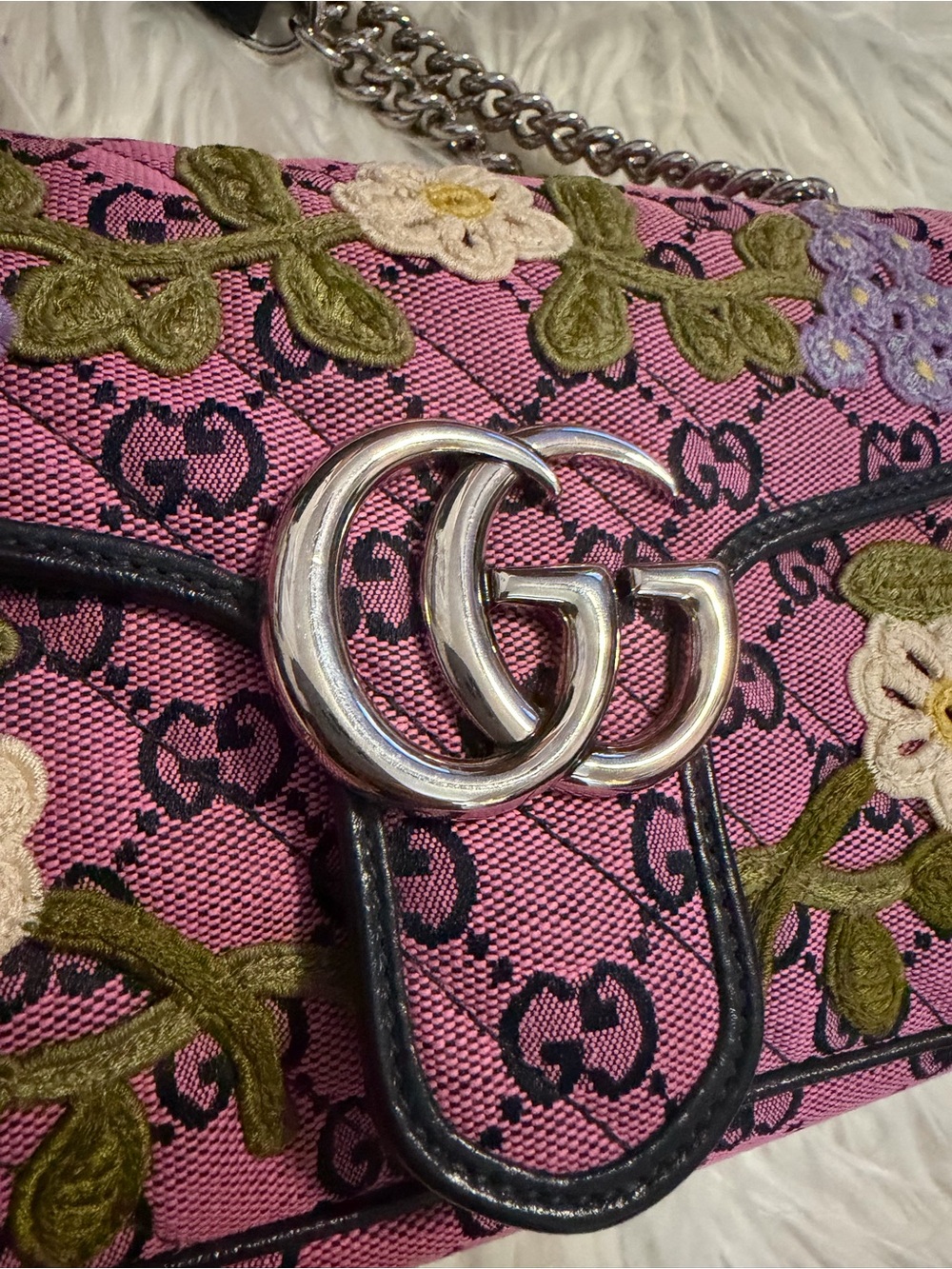 Gucci GG Marmont Floral Embroidery Quilted Shoulder Bag Limited Edition - Picture 2 of 16